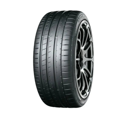 Yokohama ADVAN Sport V107 275 40 R22 107Y XL